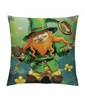 Ulloord St Patricks Day 18x18 Inch Leprechauns Holding Throw pillows Green Home Sofa Decor pillowcase Happy pillows Decoration Cushion Cases